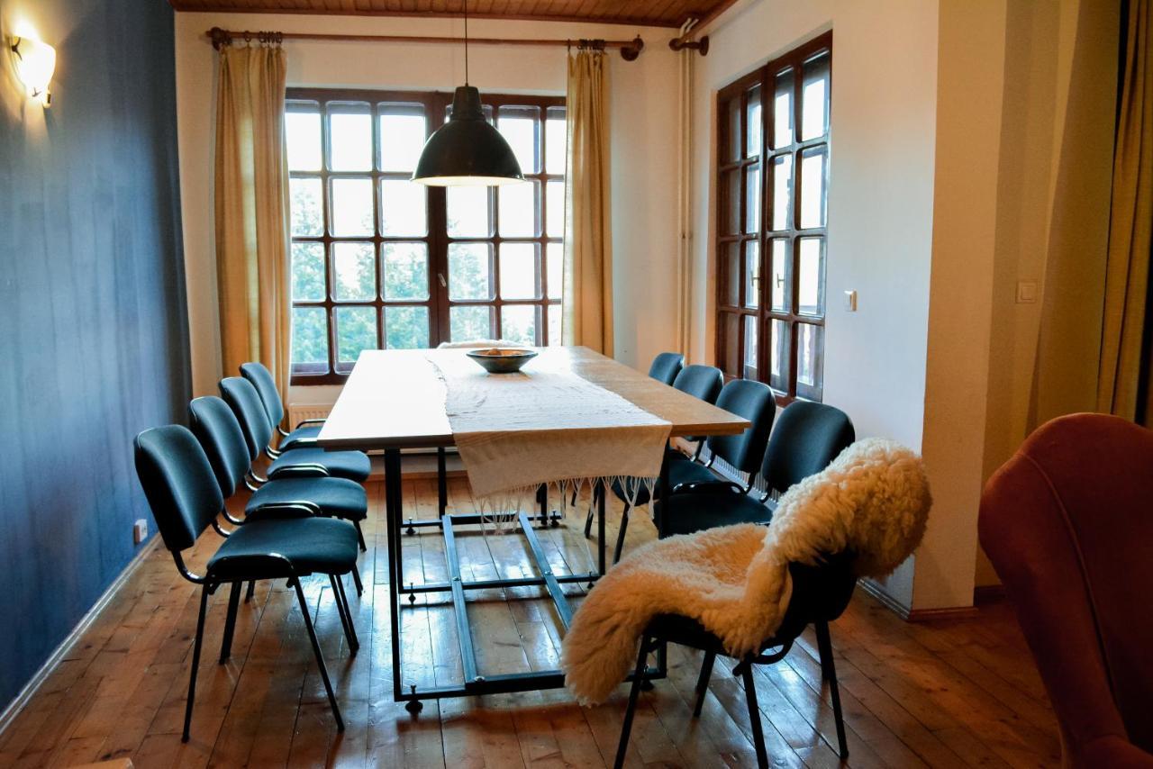 Grandpa'S Hidden Crib, 6 Bedroom, Pet Friendly Sinaia Exteriör bild