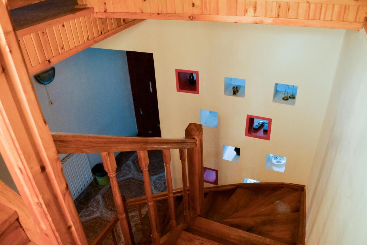Grandpa'S Hidden Crib, 6 Bedroom, Pet Friendly Sinaia Exteriör bild