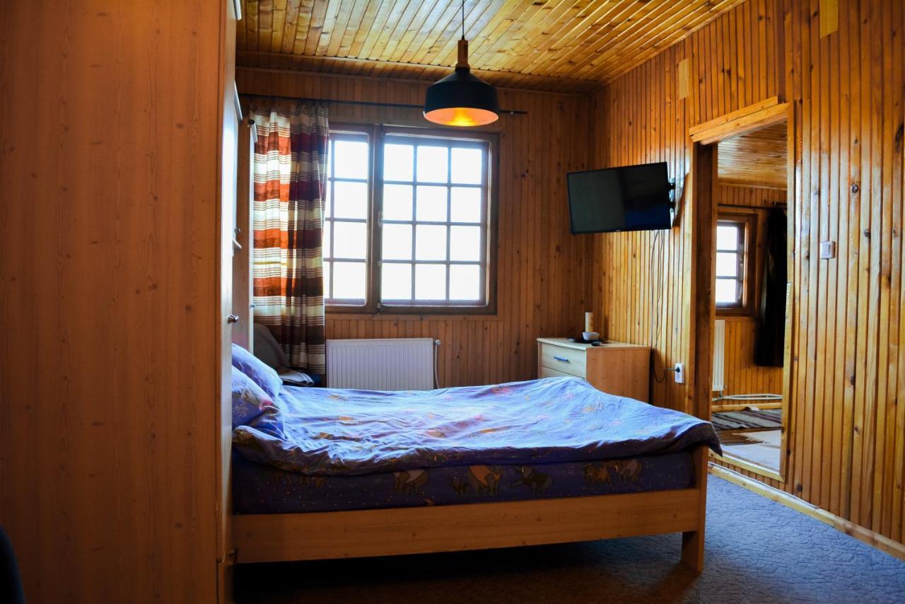 Grandpa'S Hidden Crib, 6 Bedroom, Pet Friendly Sinaia Exteriör bild