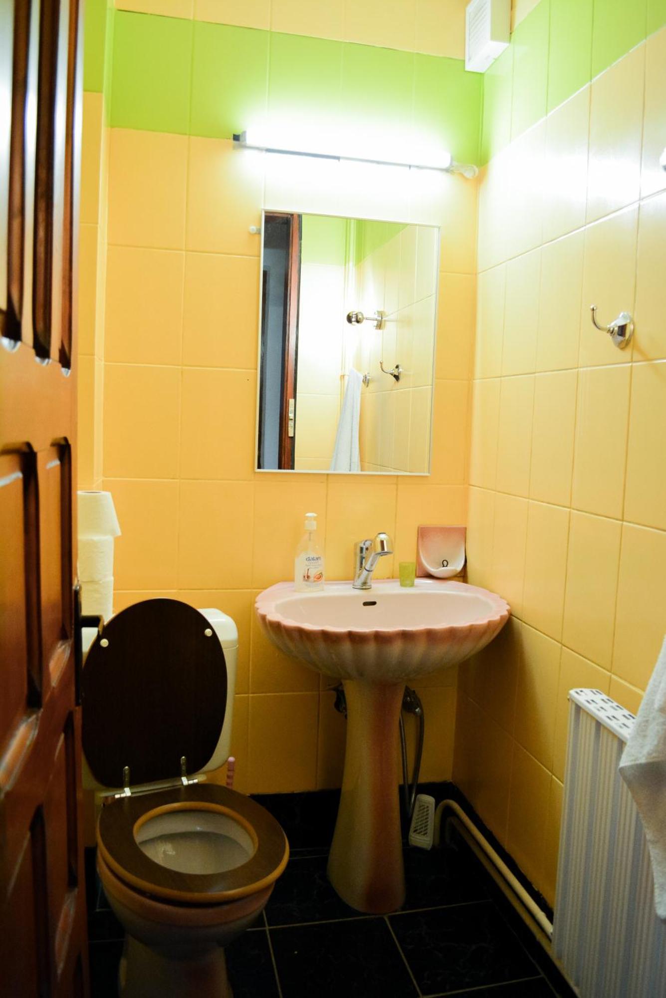 Grandpa'S Hidden Crib, 6 Bedroom, Pet Friendly Sinaia Exteriör bild